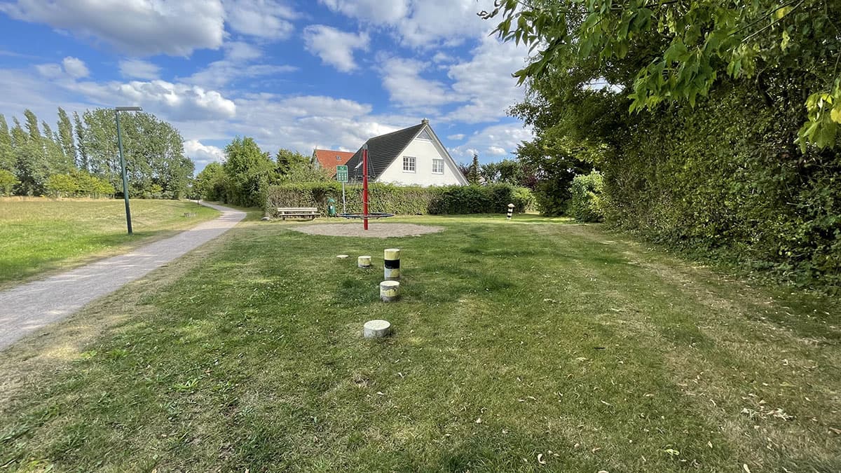 Spielplatz zum Golfplatz